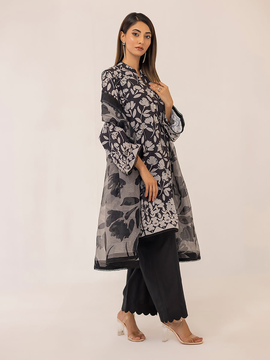 1 & Get 1 Free - MONOCHROME DIGITAL PRINTED LAWN SILK SUIT