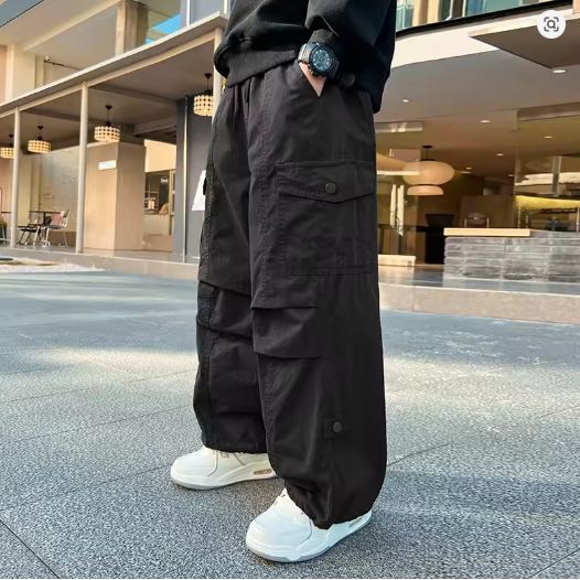 Buy Pack Of 5 Baggy Cargo Pants in Rs.1299/-