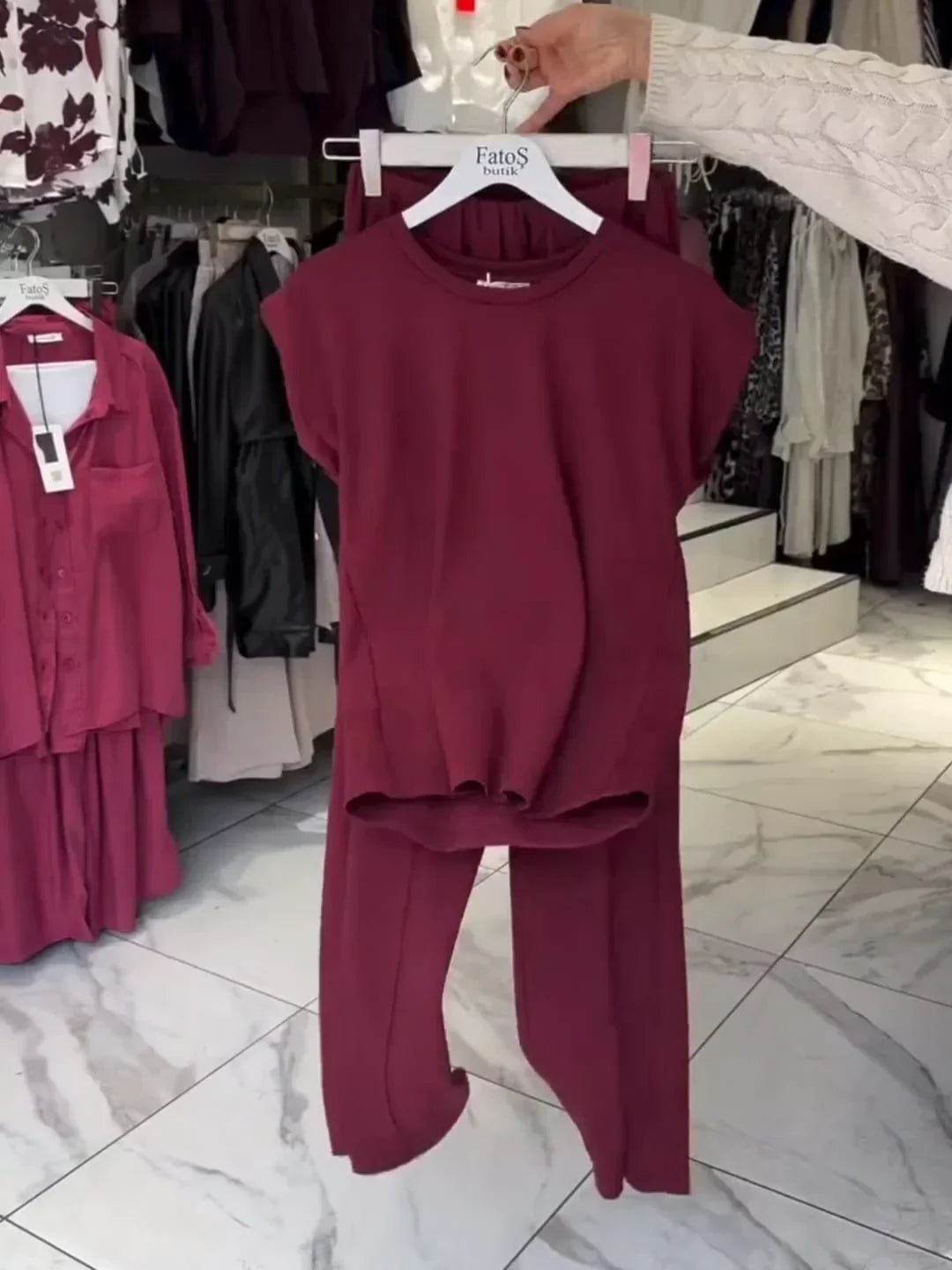 Cap Sleeves Top & Free-Fall Trouser