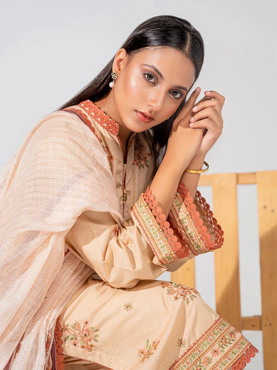 1 & Get 1 Free - 3PCS LUXURY LAWN EMBROIDERED SUIT