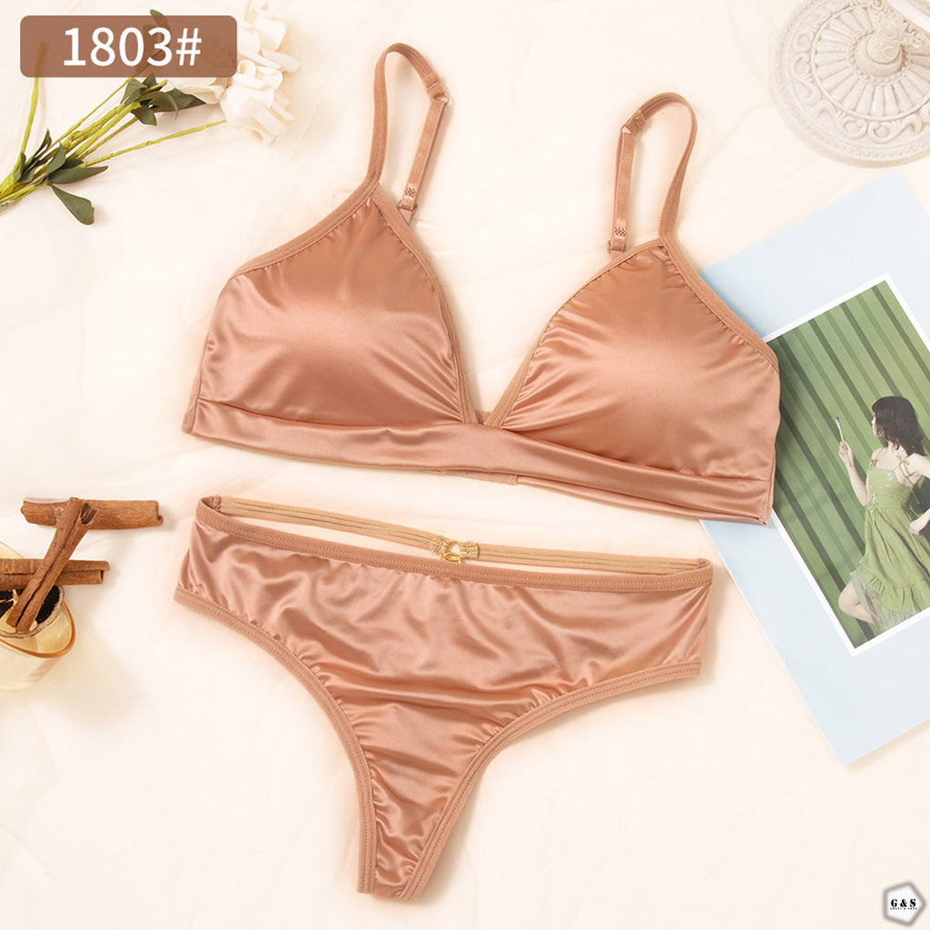 Pack Of 3 Silk High Quality Adjustable Straps With Back Hook Bralette With T-Panty Set