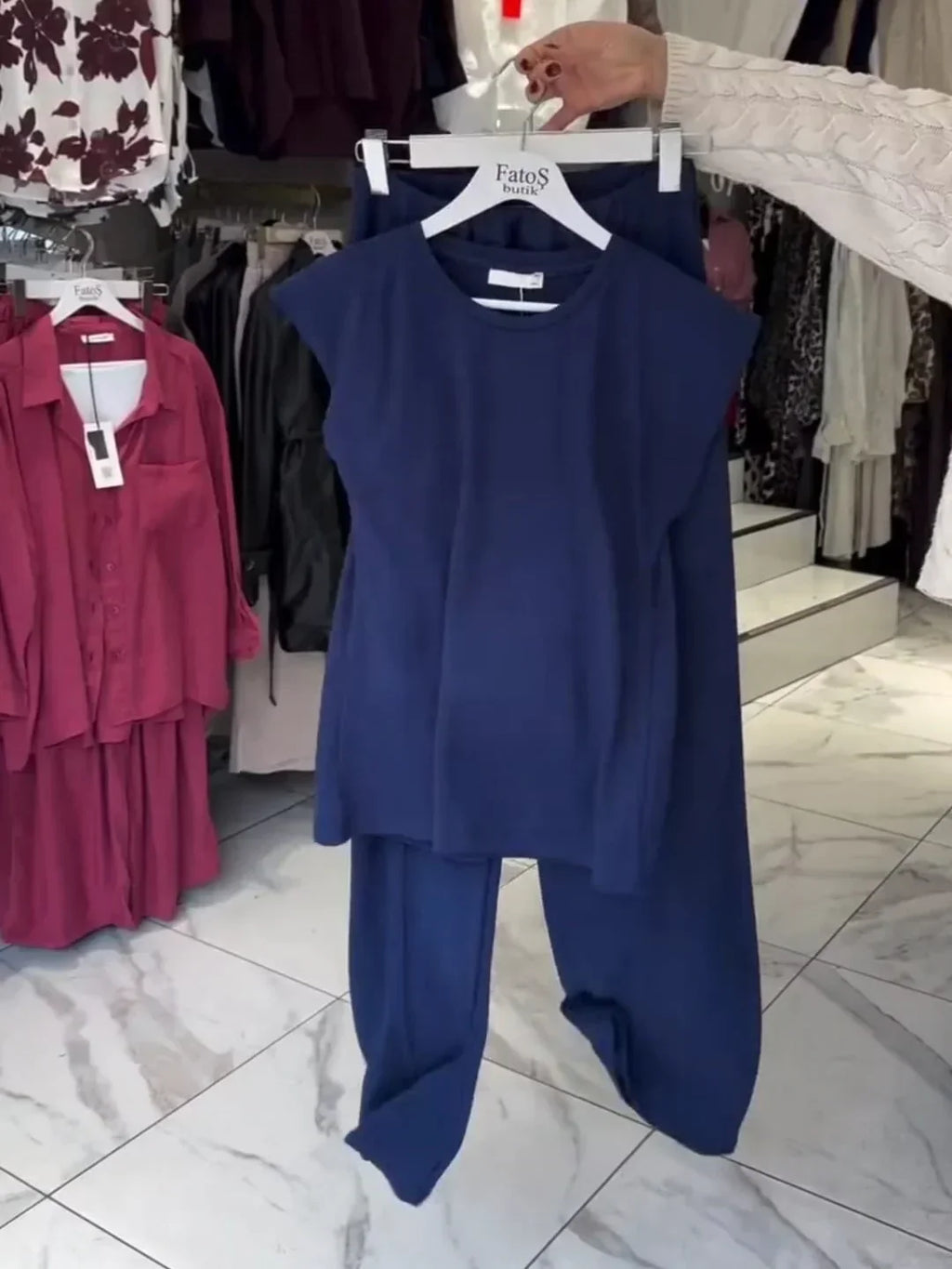 Cap Sleeves Top & Free-Fall Trouser