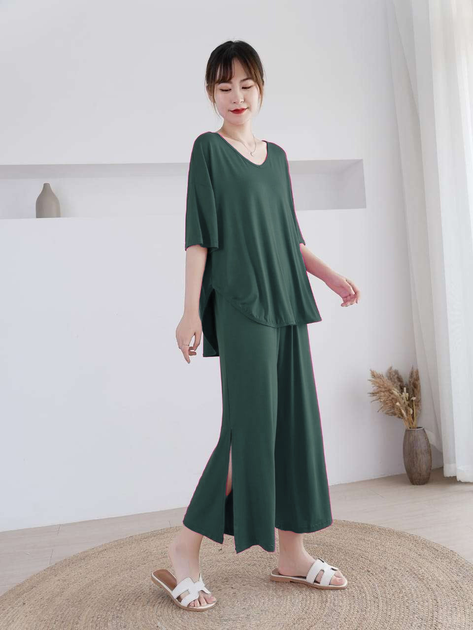 Cool And Comfy Open Cut Loose Trousers And Half Sleeves Top Loungewear